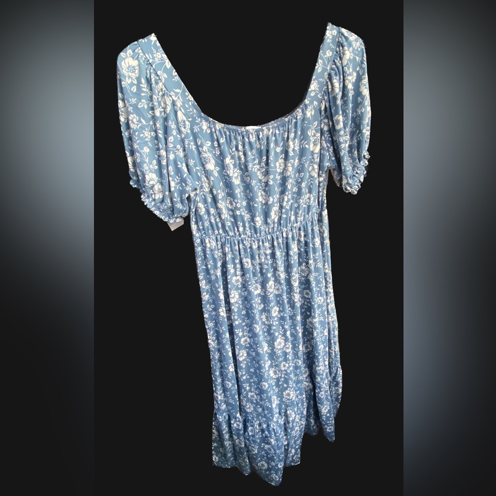 Maternity dress - blue floral midi from Pink Blush